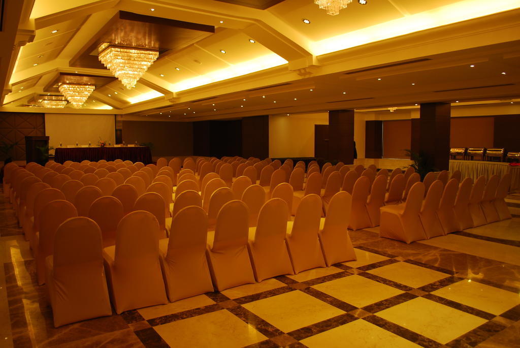 Beverly Hotel Chennai Exterior foto