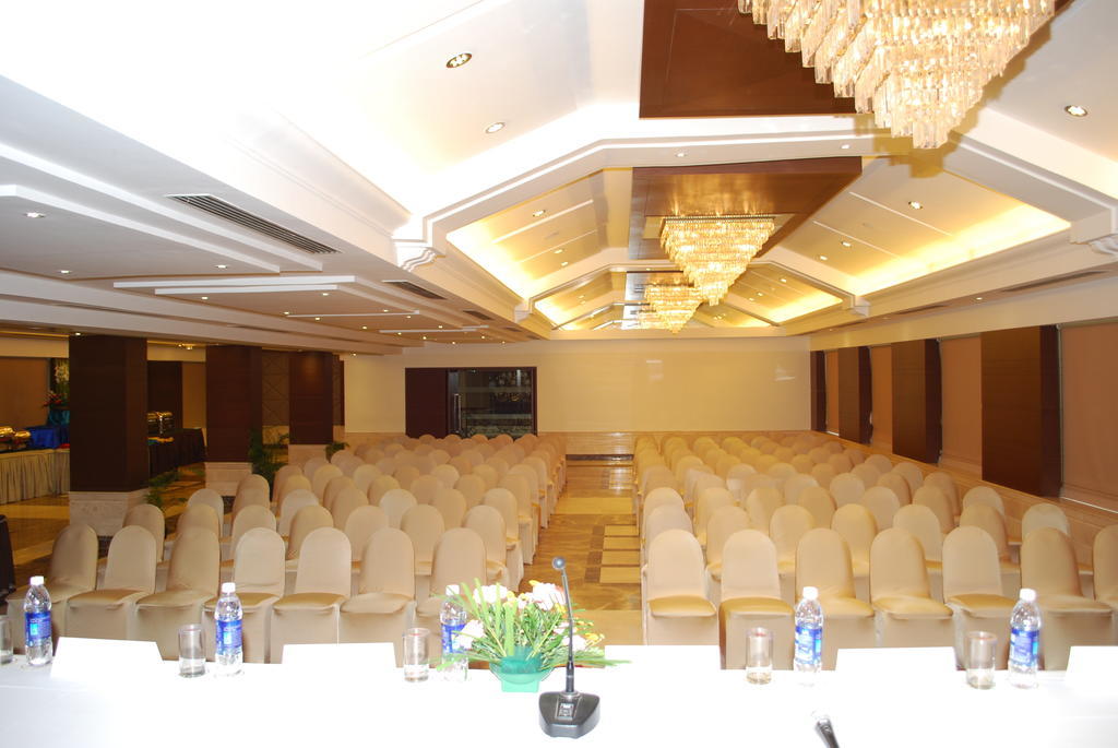 Beverly Hotel Chennai Exterior foto